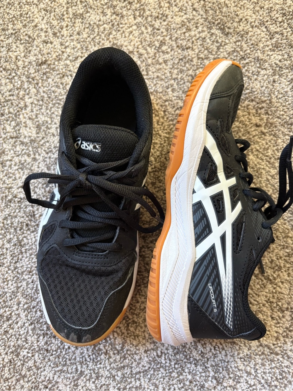 ASICS Women’s Upcourt 6 Volleyball Shoes